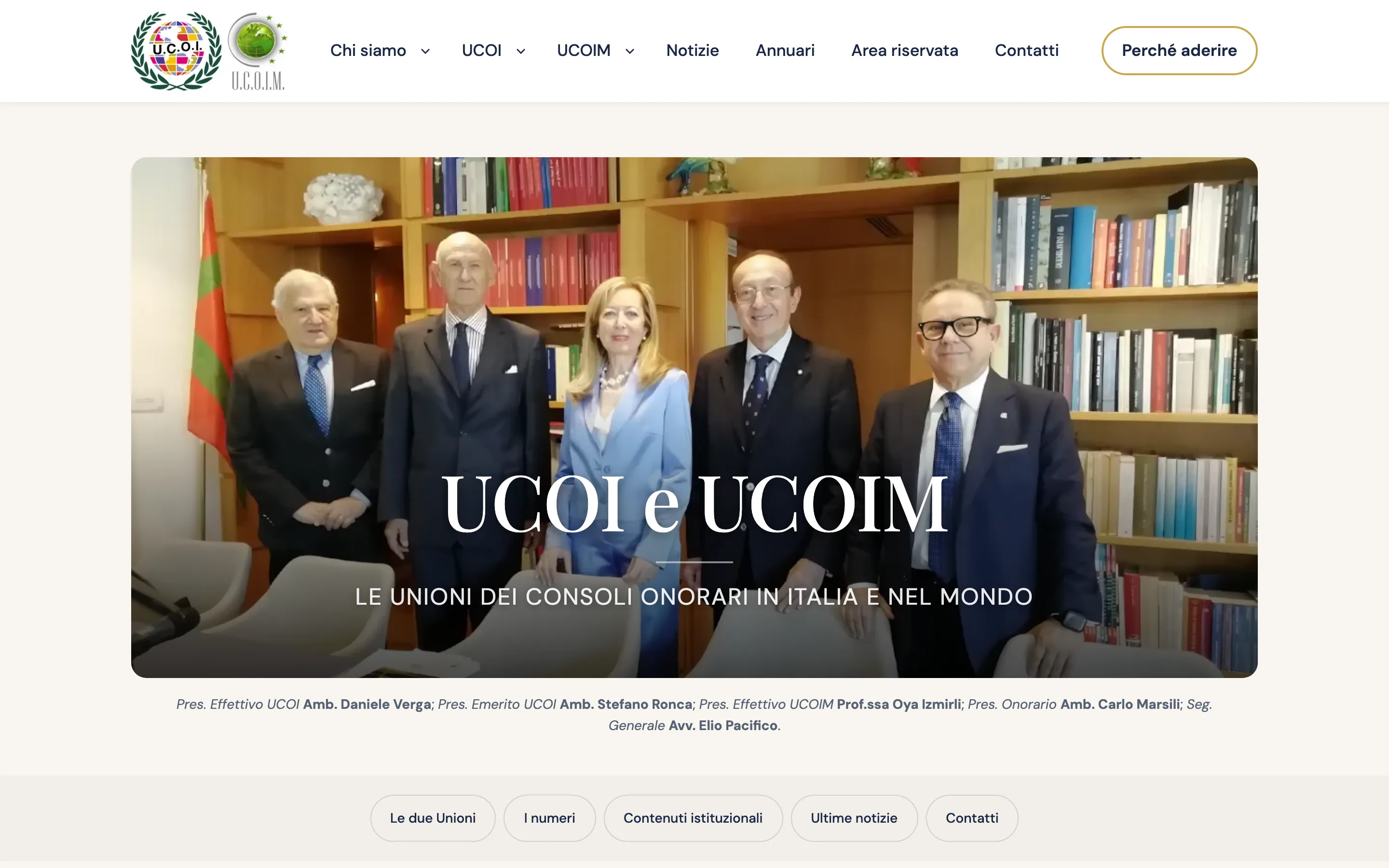 Anteprima della homepage UCOI-UCOIM: foto istituzionale del direttivo e claim 'Le Unioni dei Consoli Onorari in Italia e nel mondo'.